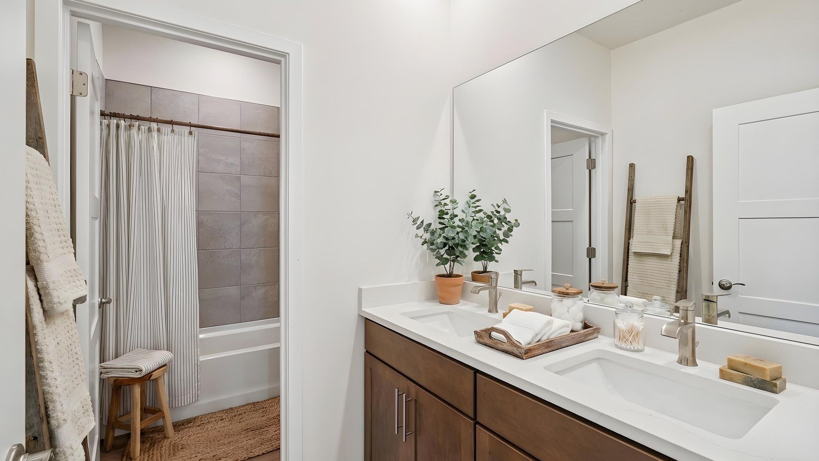 Hemingway plan — new construction home in Sandal Key
